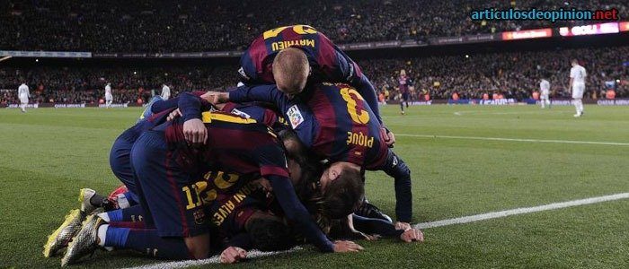 El Barcelona se lleva el clásico y es más líder