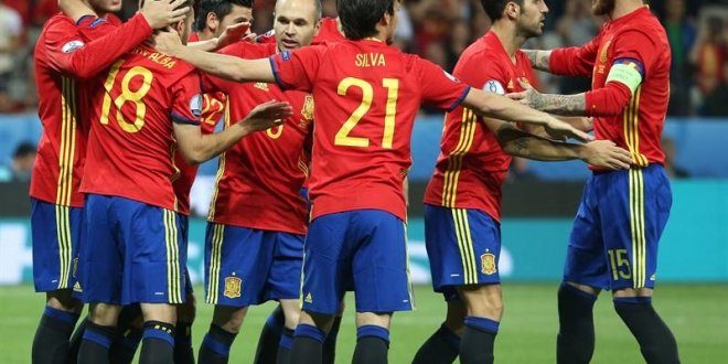 España golea y es favorita para ganar la Eurocopa 2016