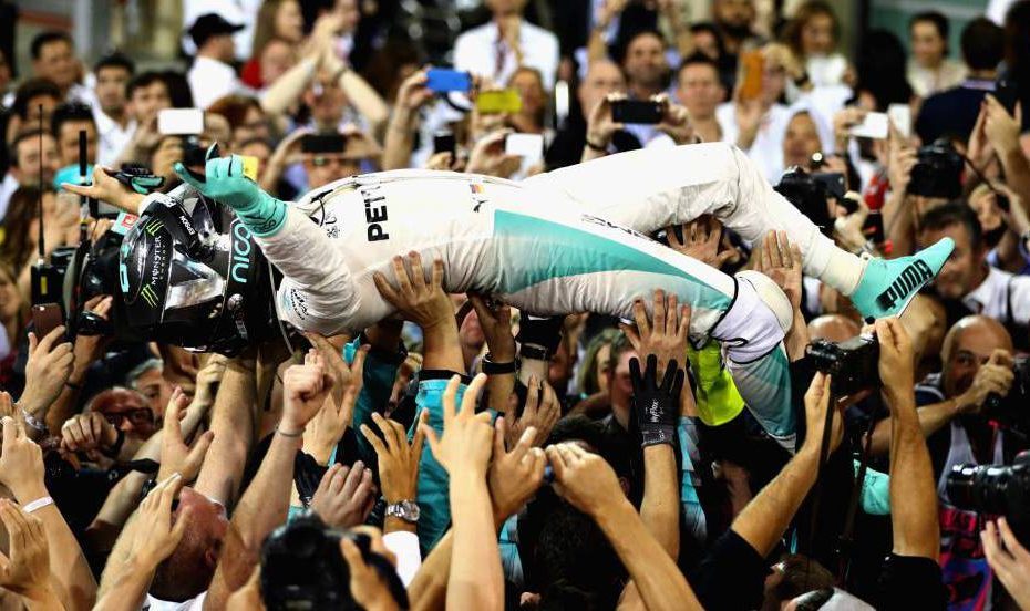 El pelele de Nico Rosberg es campeón del mundo